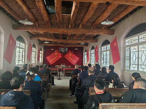 西柏坡红色教育.jpg