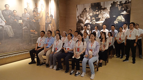 西柏坡干部学院